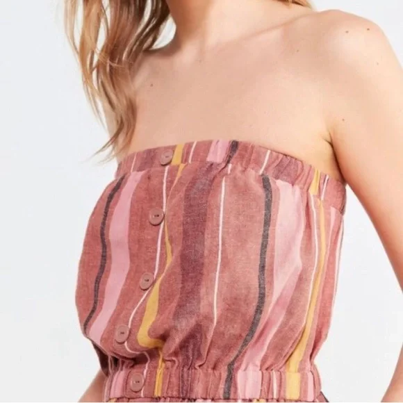 NWT Urban Outfitters strapless shorts romper. - Picture 4 of 9